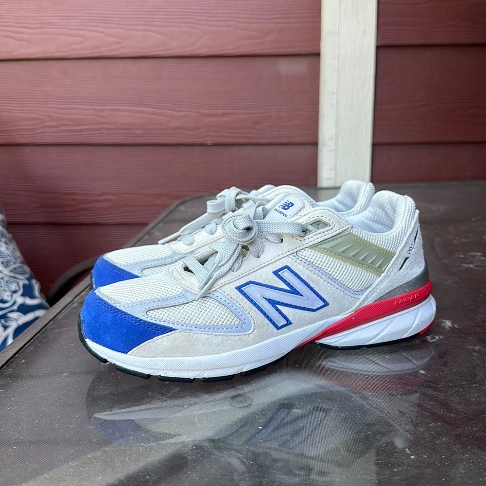 New Balance 990
